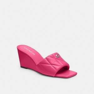 Coach Emma Wedge With Quilting Dragon Fruit | COH865850