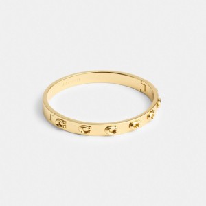 Coach Pegged Signature Hinged Bangle Gold | COH866190